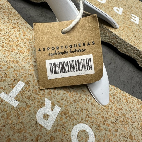 Asportuguesas Beach Flip-Flops Base White / Rubber Strap - Picture 3 of 6